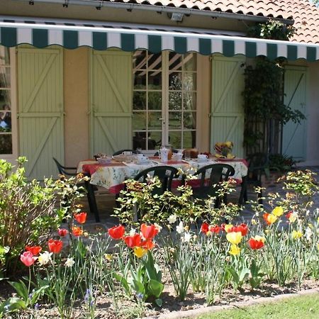 Chambre D'Hotes Les Chenes Chaptelat 외부 사진