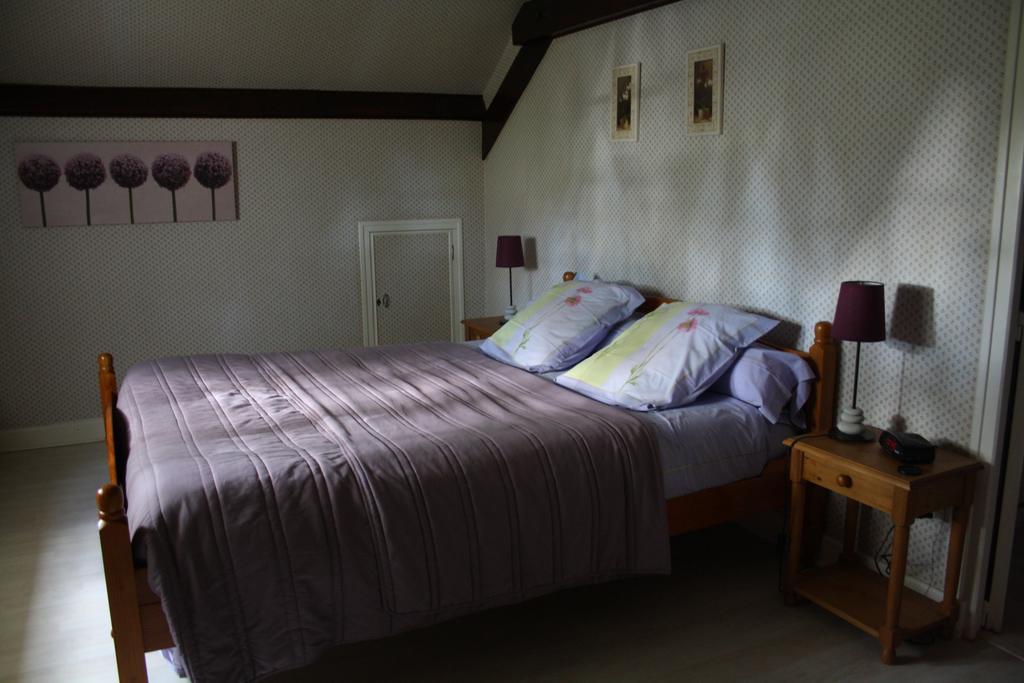 Chambre D'Hotes Les Chenes Chaptelat 객실 사진